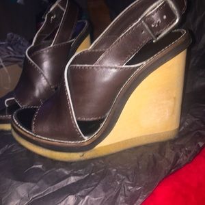 Chloe wedges
